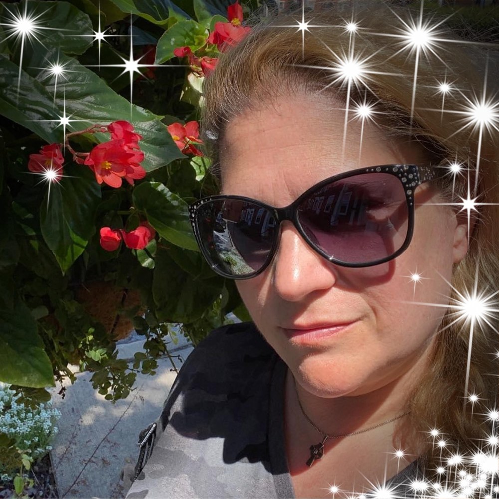 Meet your Posher, Lisa